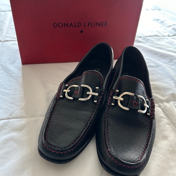 Shoes - Picture 1 of 7